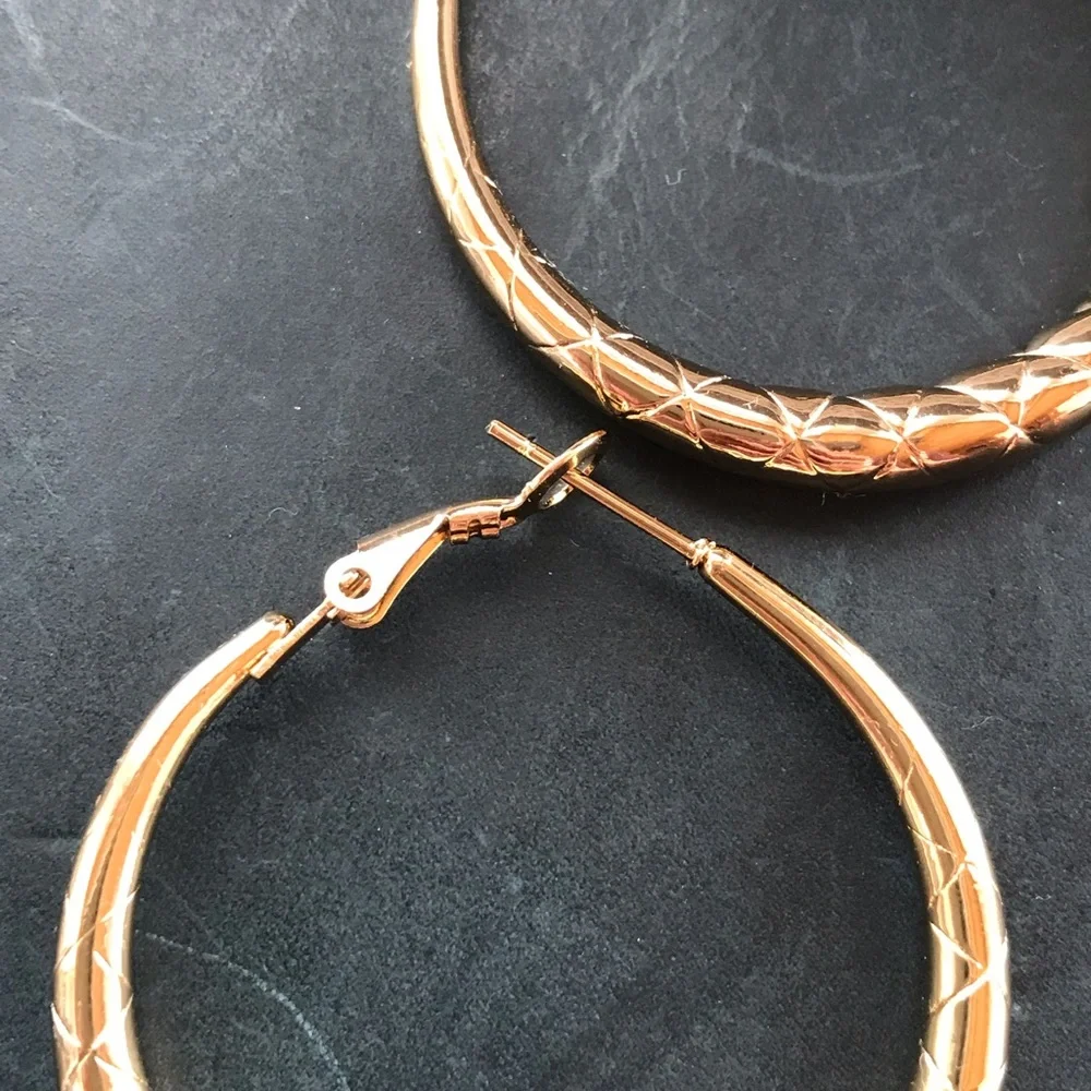 Textured Hoops - Picture 2 of 8